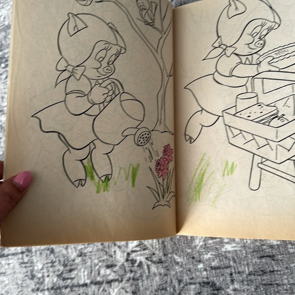 Vintage Bugs Bunny Busy Book - colouring - Picture 5 of 5